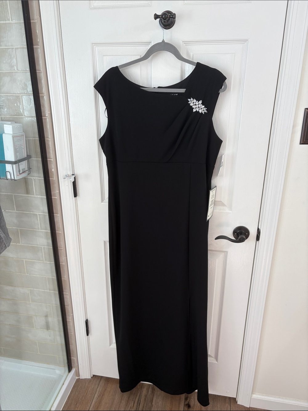 SLNY Black Sleeveless Maxi Dress with Brooch Accent